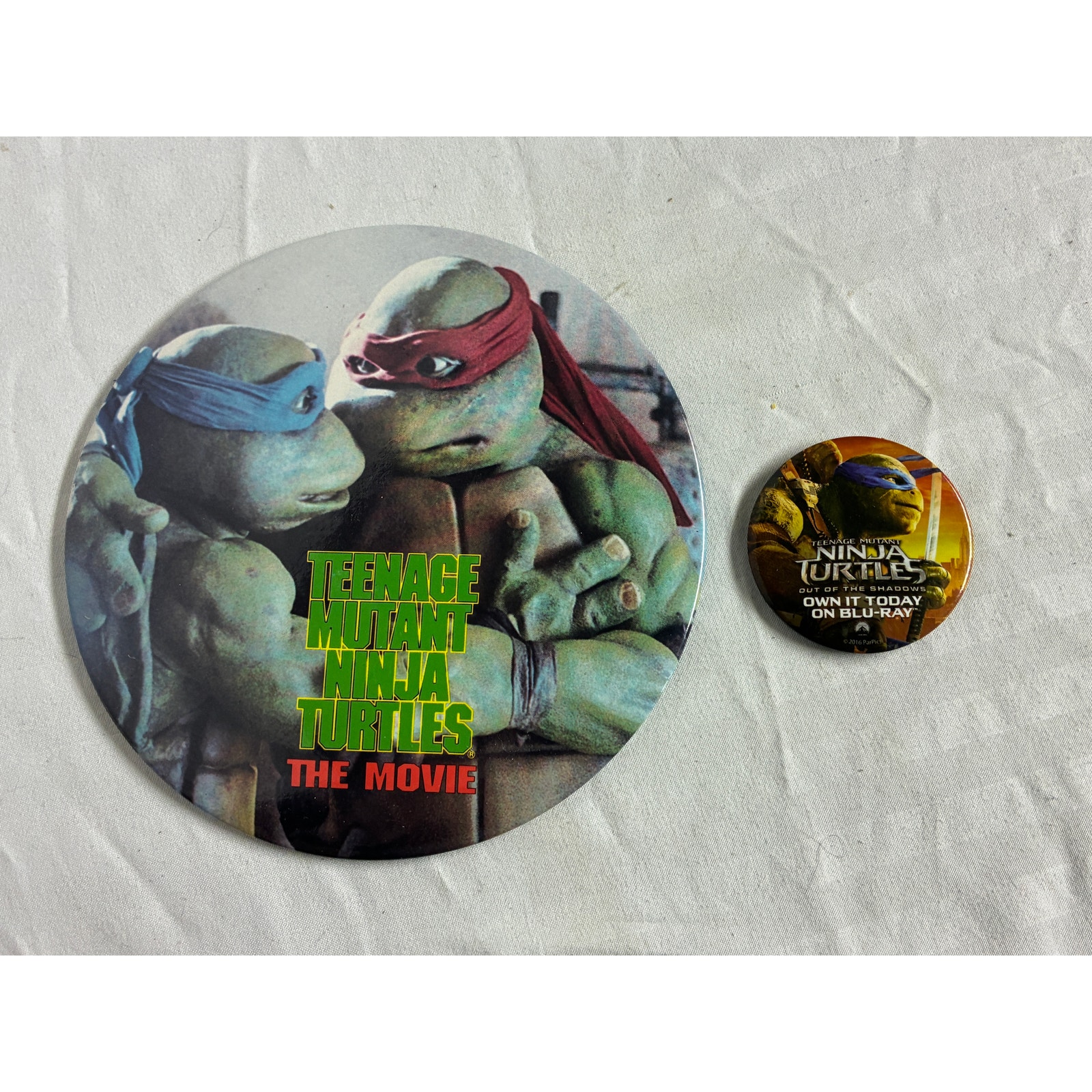 Teenage Mutant Ninja Turtles Vintage Pins Buttons Lot Of 2 1990 12$
